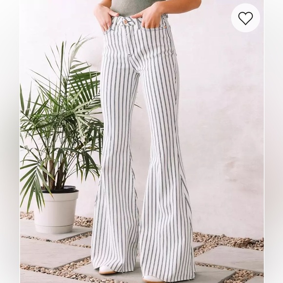 Copy- NWT Judy Blue Pin Stripe High Rise Flare Jeans Minimalist Western Boho - Picture 2 of 16